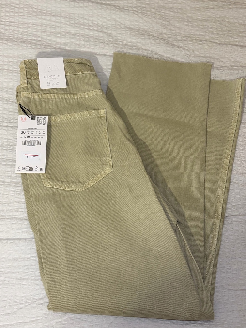 Straight Fit Women’s Jeans in Light Olive - Zara